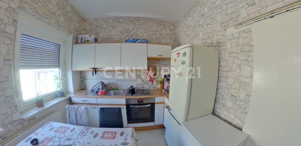 Wohnzimmer (2. OG links)